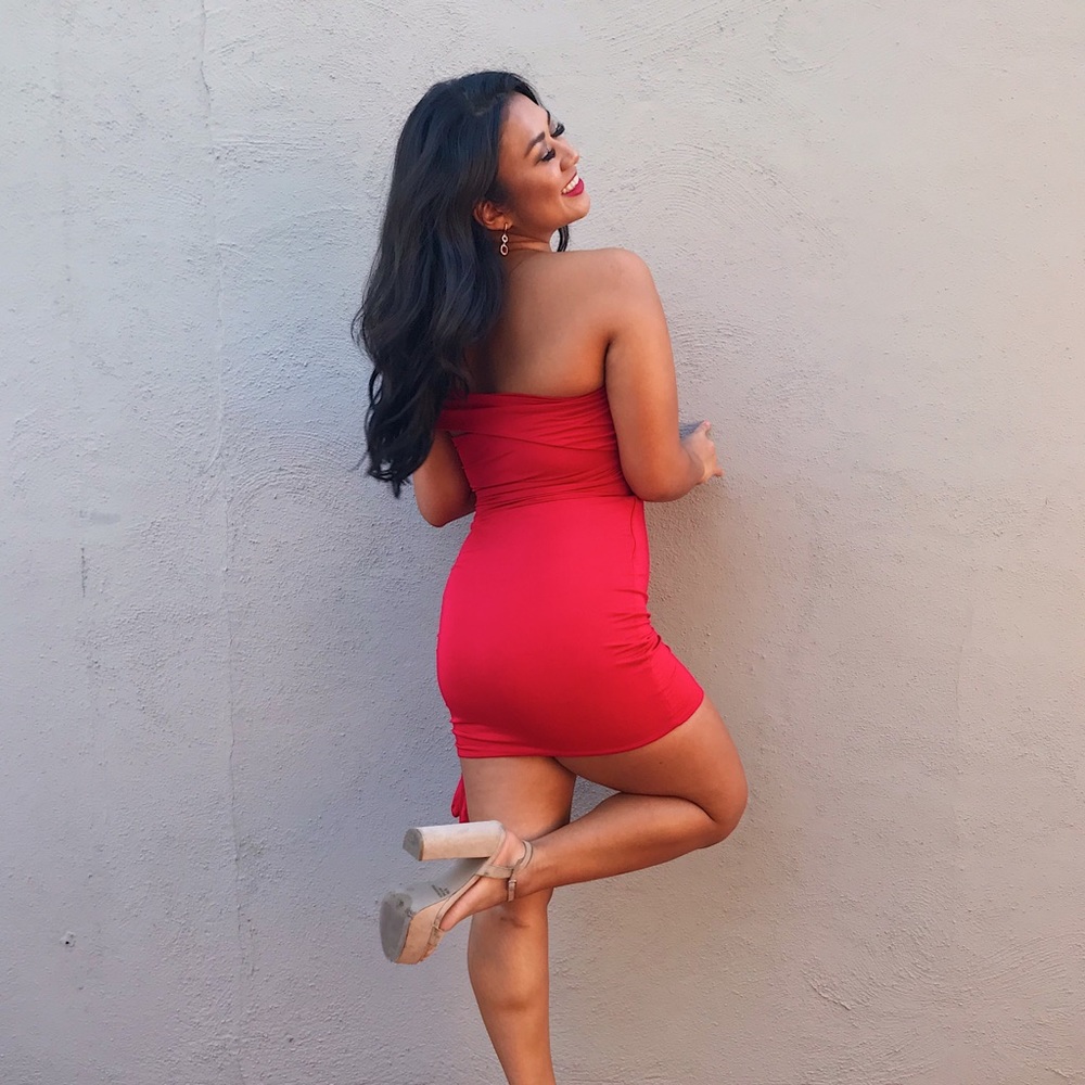 Red one shoulder bodycon dress